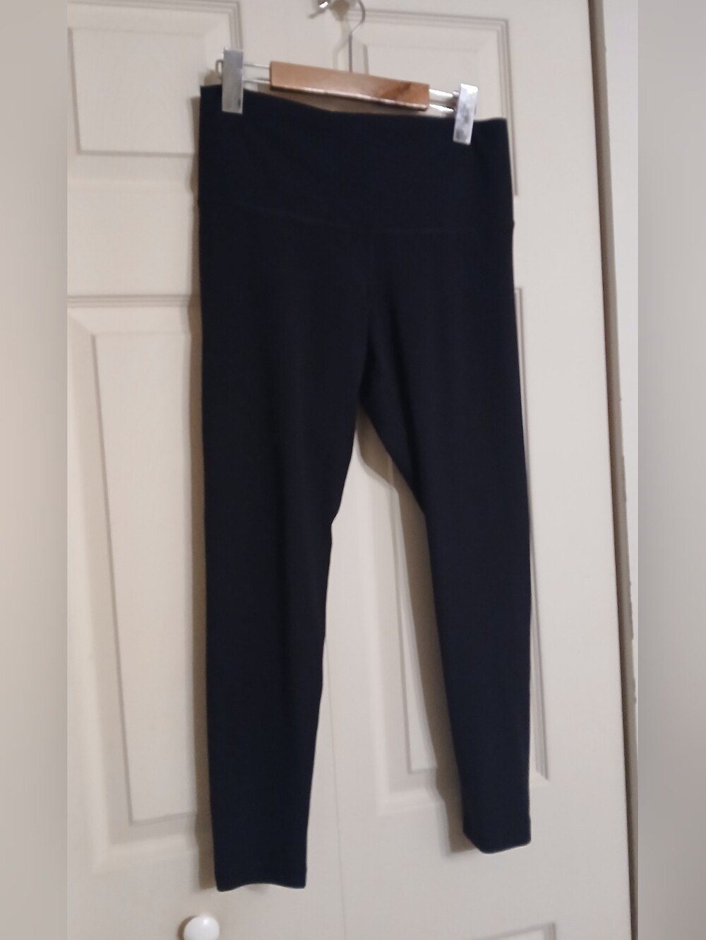 TNA Action Black Leggings, Size Large L